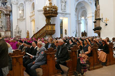 Abschlussvesper der Bischofskonferenz mit Austeilung des Bonifatiussegens (Foto: Karl-Franz Thiede)